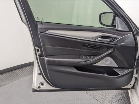 Used 2018 BMW M5 w/ Executive Package image 14