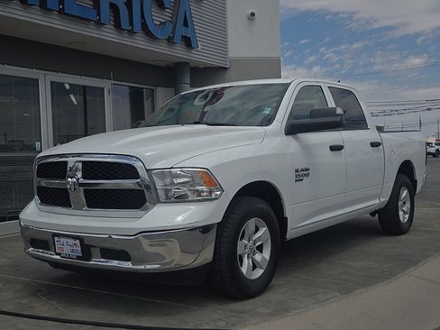 Used 2023 RAM 1500 Classic SLT w/ Trailer & Traction Group RWD image 2