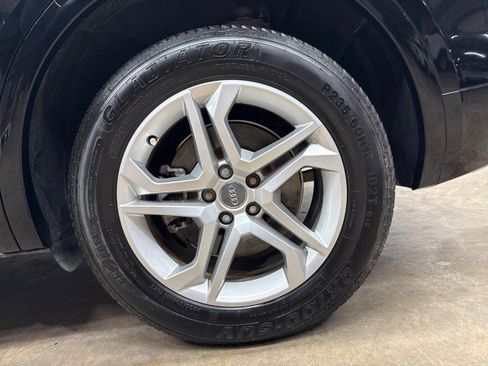 Used 2019 Audi Q5 2.0T Premium AWD/4WD image 40