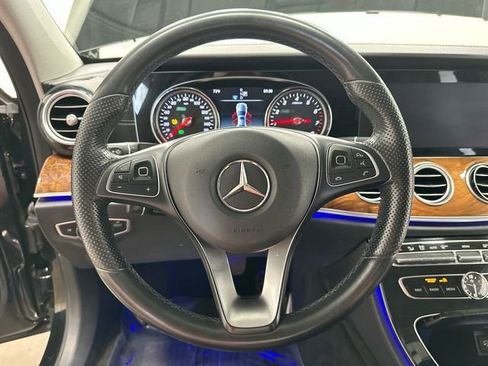 Used 2017 Mercedes-Benz E 300 4MATIC w/ Premium 2 Package image 8