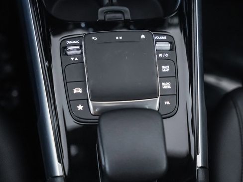 Certified 2021 Mercedes-Benz GLB 250 image 19