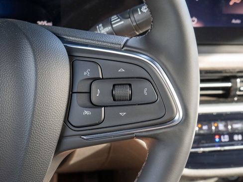 New 2026 Buick Envista Avenir FWD image 24