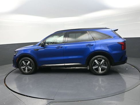 Used 2022 Kia Sorento S w/ Panoramic Sunroof Package image 5