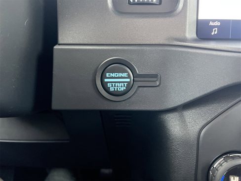 New 2025 Ford Bronco Badlands image 5