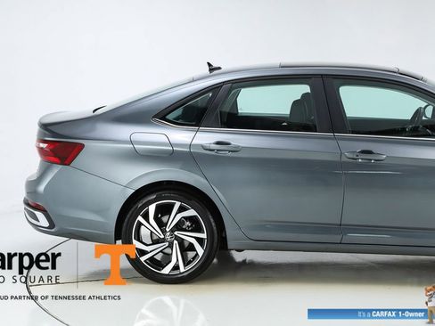 Used 2025 Volkswagen Jetta SEL FWD image 48