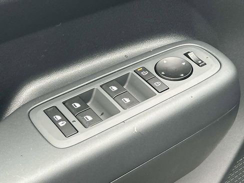 New 2026 Hyundai Santa Fe SE image 17