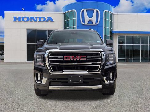 Used 2024 GMC Yukon SLT w/ SLT Luxury Package AWD/4WD image 4