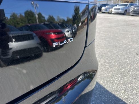 Used 2021 Tesla Model S Plaid image 32