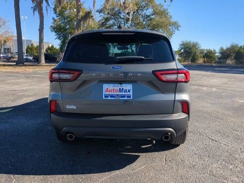 Used 2025 Ford Escape ST-Line image 5