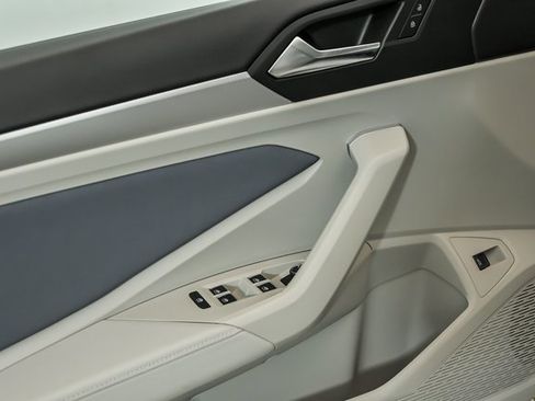 New 2026 Volkswagen Jetta SE image 5