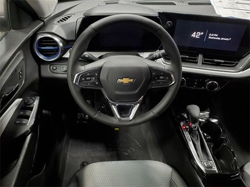 New 2026 Chevrolet Trax LT w/ Driver Confidence Package image 17