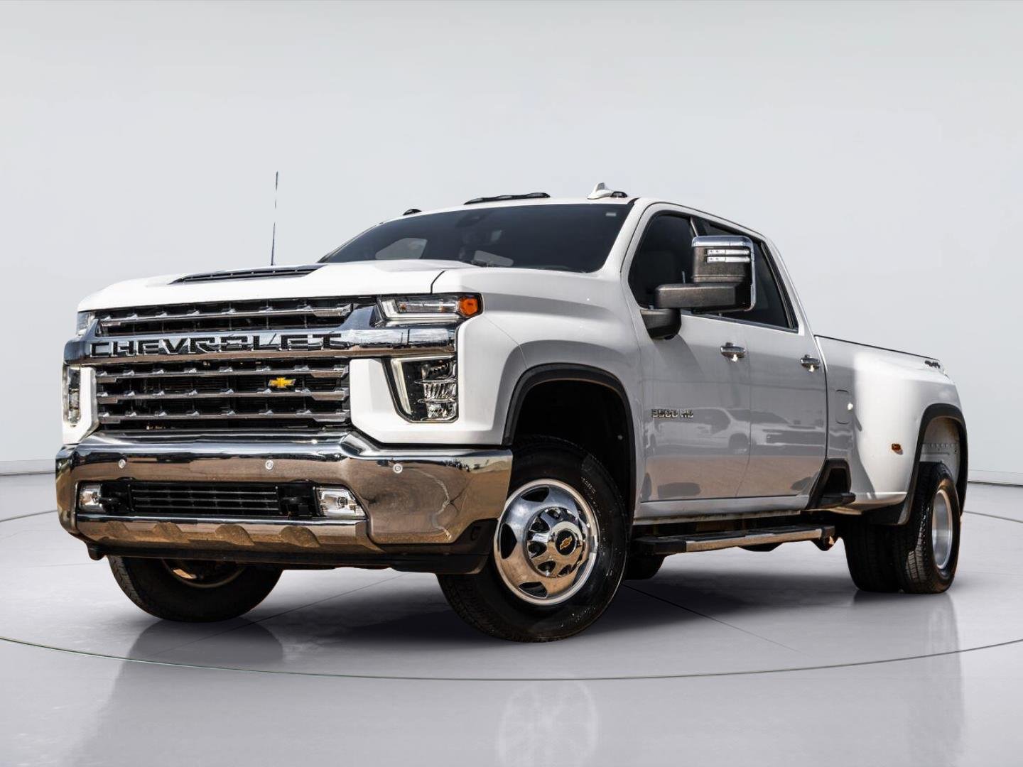 Used 2022 Chevrolet Silverado 3500 LTZ w/ LTZ Plus Package AWD/4WD image 1