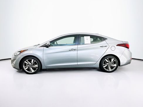 Used 2016 Hyundai Elantra Limited image 4