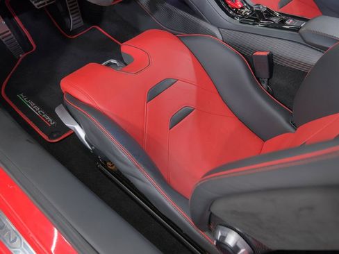 Used 2020 Lamborghini Huracan EVO image 19