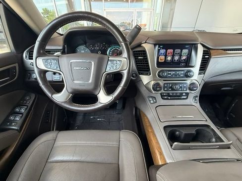Used 2019 GMC Yukon XL Denali w/ Denali Ultimate Package RWD image 25