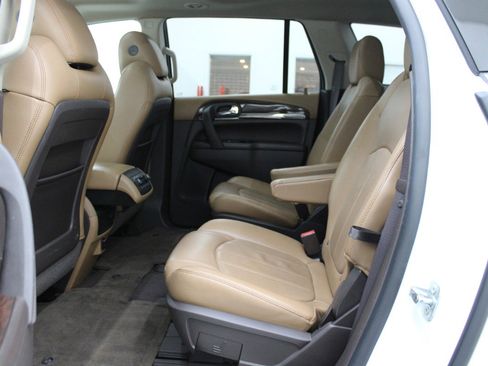 Used 2016 Buick Enclave Premium w/ Experience Buick Package FWD image 8