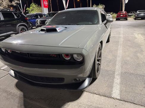 Used 2018 Dodge Challenger R/T Scat Pack image 3