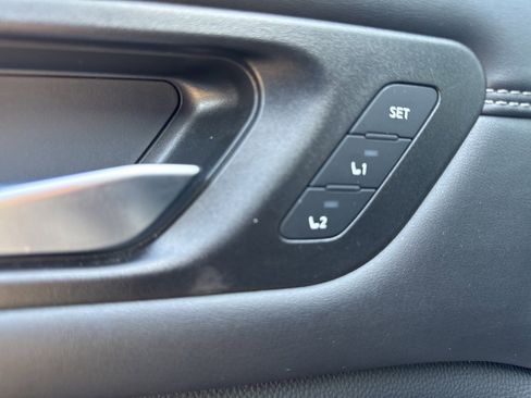 Certified 2023 Nissan Pathfinder Platinum w/ Black Appearance Package image 14