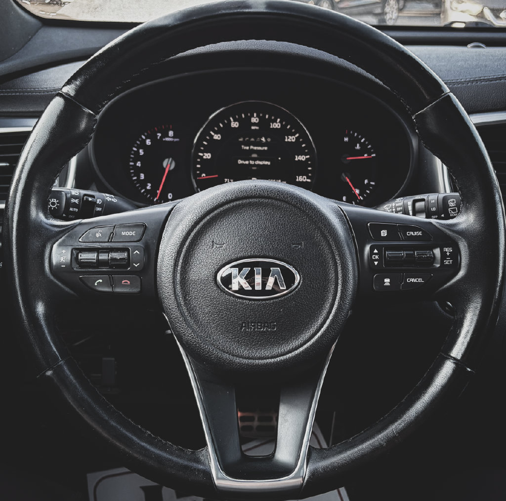 Used 2016 Kia Sorento SX w/ SXL Technology Package FWD image 13