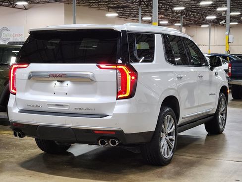 Used 2021 GMC Yukon Denali w/ Denali Ultimate Package AWD/4WD image 8