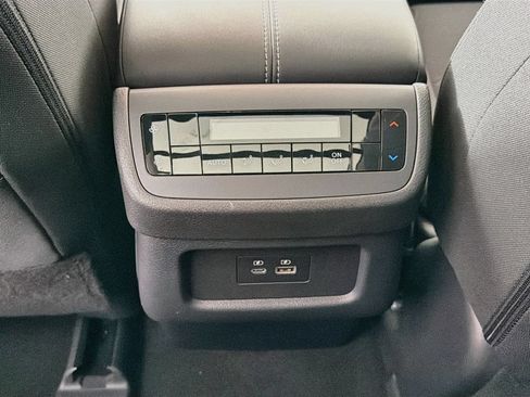 Used 2024 Nissan Pathfinder SV w/ SV Premium Package AWD/4WD image 24