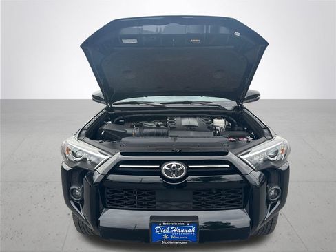 Used 2023 Toyota 4Runner SR5 Premium w/ Moonroof Package AWD/4WD image 5