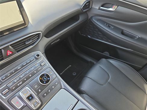 Certified 2023 Hyundai Santa Fe Limited image 32