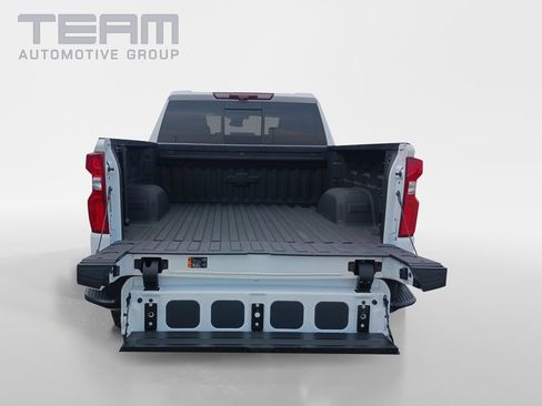Used 2025 Chevrolet Silverado 1500 ZR2 w/ Technology Package AWD/4WD image 32