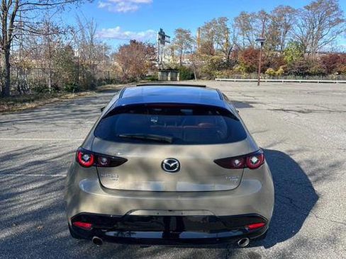 Used 2024 MAZDA MAZDA3 s image 8