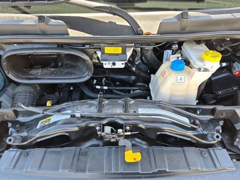 Used 2024 RAM ProMaster 2500 FWD image 24