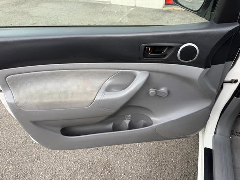 Used 2009 Toyota Tacoma 2WD Regular Cab image 18