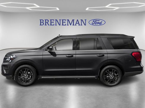 Used 2024 Ford Expedition XLT image 3