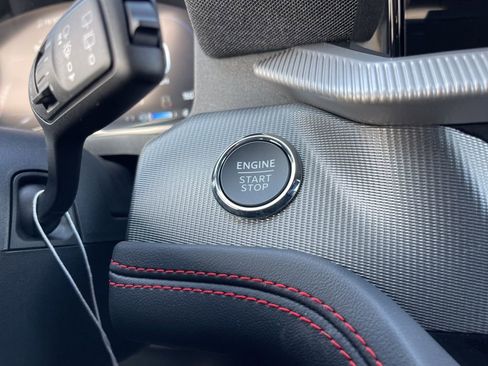 New 2026 Ford Explorer ST-Line w/ ST-Line Street Pack image 11