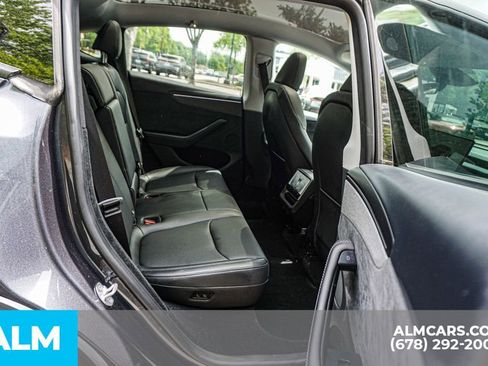 Used 2026 Tesla Model Y 2WD image 22