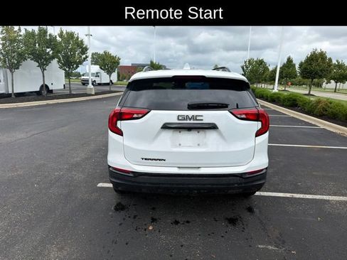 Used 2020 GMC Terrain SLE w/ Driver Convenience Package FWD image 8