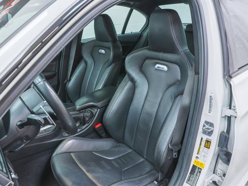 Used 2015 BMW M3 image 46