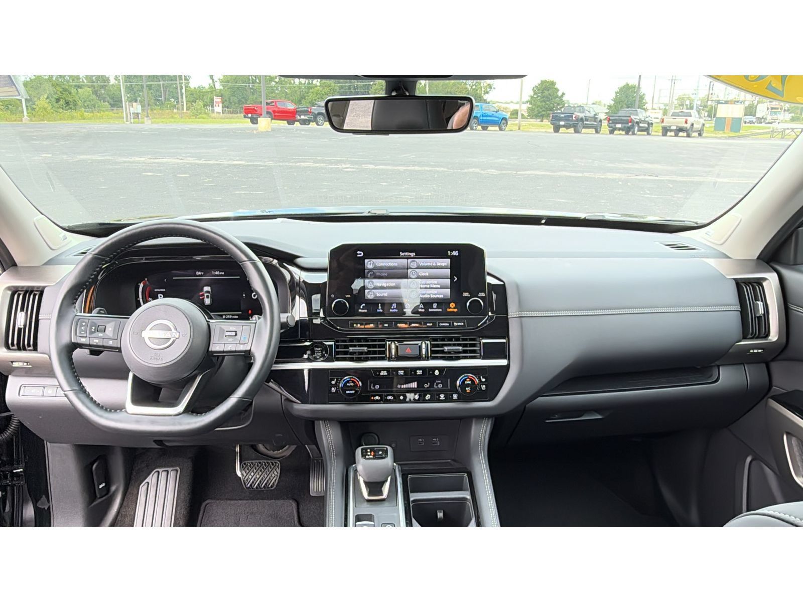Used 2025 Nissan Pathfinder Platinum AWD/4WD image 34