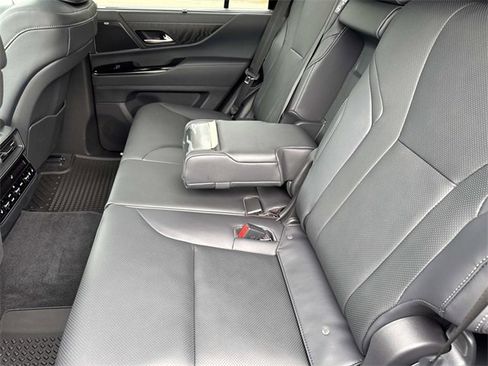 New 2025 Lexus LX 600 4WD w/ Luxury Package image 13