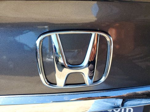 Used 2015 Honda Civic Hybrid Sedan image 13