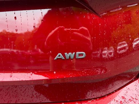 Used 2025 Nissan Rogue S AWD/4WD image 35