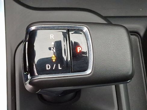 Used 2022 Chevrolet Silverado 1500 LT Trail Boss w/ Convenience Package II image 14