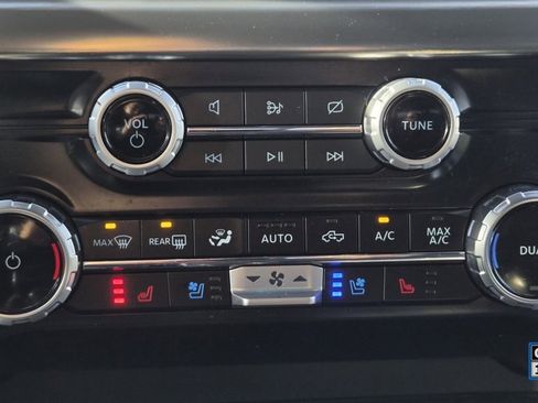 Certified 2023 Ford F150 Lariat w/ Equipment Group 502A High image 22