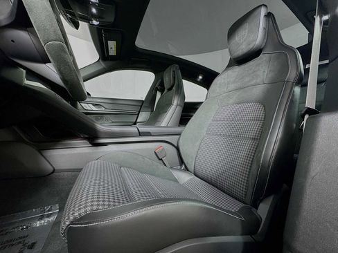 Certified 2025 Porsche Taycan image 5