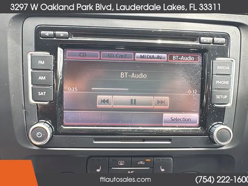 Used 2014 Volkswagen Jetta SE FWD image 50