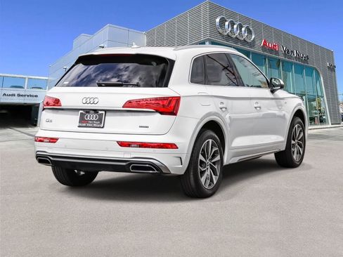 Used 2023 Audi Q5 2.0T Premium w/ Convenience Package AWD/4WD image 4