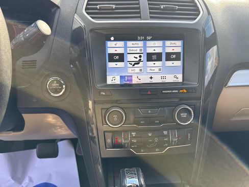 Used 2017 Ford Explorer XLT w/ Equipment Group 202A image 20
