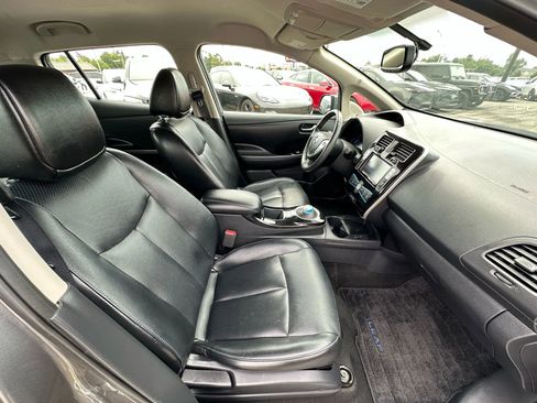 Used 2017 Nissan Leaf SL image 13