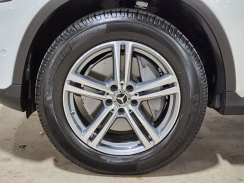 Used 2021 Mercedes-Benz GLC 300 SUV image 26