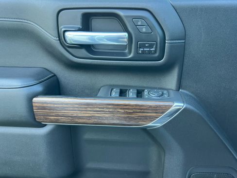 Used 2021 Chevrolet Silverado 3500 High Country w/ Z71 Off-Road Package image 11