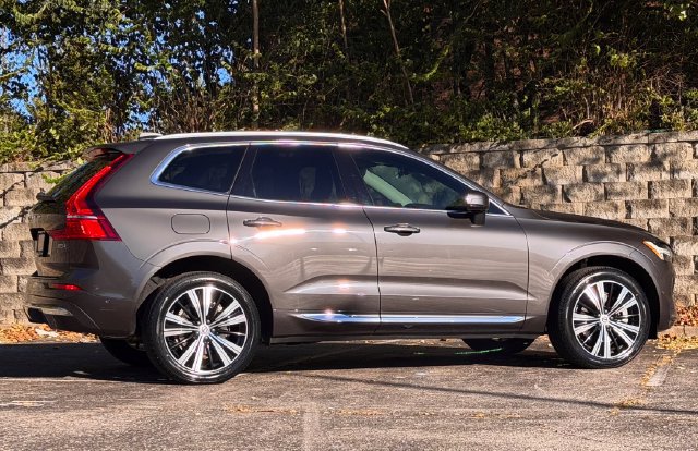 Used 2022 Volvo XC60 B5 Inscription w/ Advanced Package AWD/4WD image 5